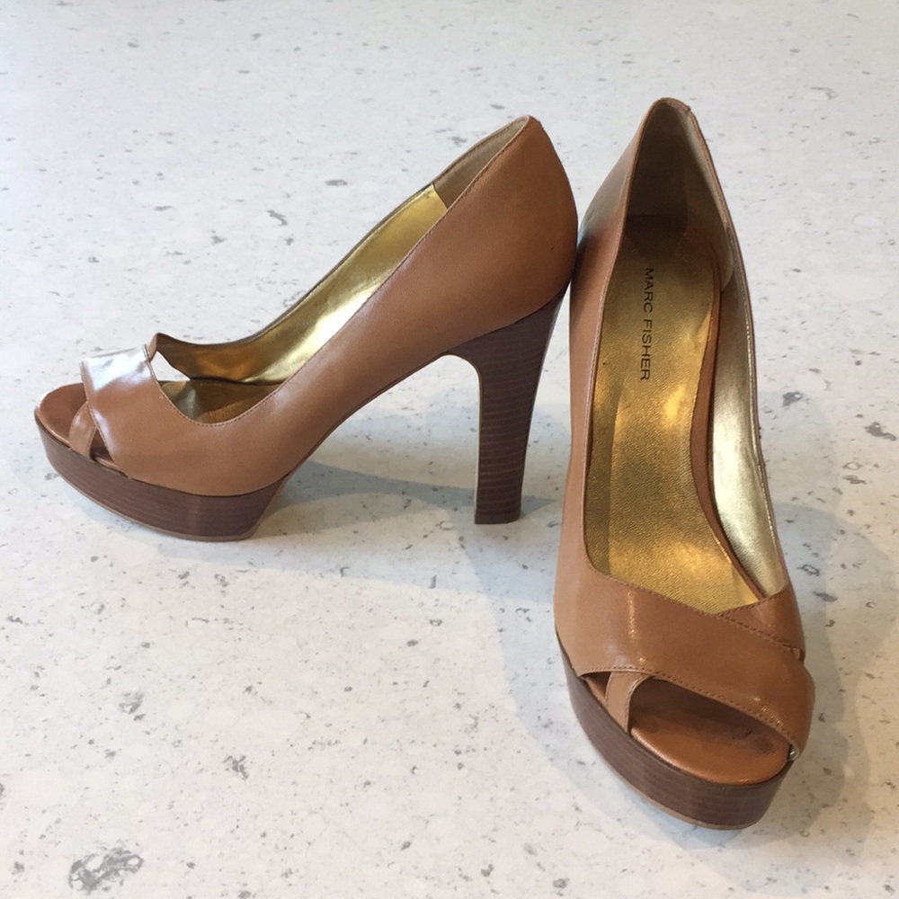 Marc Fisher Platform Open Toe Tan Heel Size 8.5 - image 2